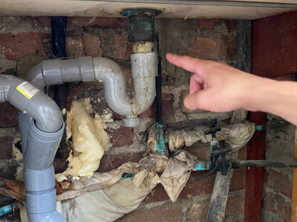Best Water damage contractors near me  in Yreka, CA